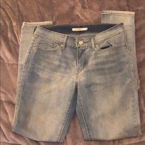 Levi’s 711 skinny jeans